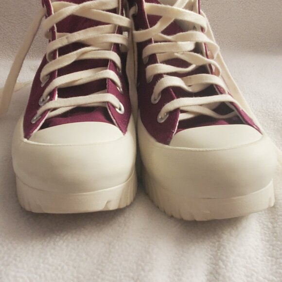 Converse Chuck Taylor All Star Lugged 2.0 High Tops. Mystic Orchid. Women 8 - Picture 3 of 14